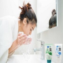 Sữa rửa mặt Hada Labo Gokujyun Face Wash